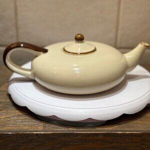 Avignon Aladdin Middle Eastern Style Teapot Cream and Caramel Brown Coloring